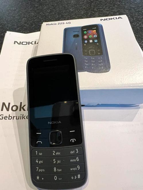 Nokia 225 4G telefoon NIEUW