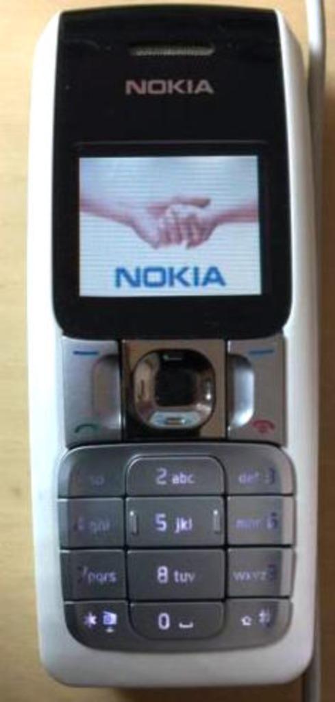 Nokia 2310 met simlock  (geschikt voor AH mobiel)