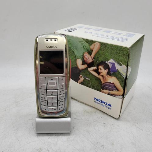 Nokia 2310 Telefoon  GrijsWit - In Goede Staat