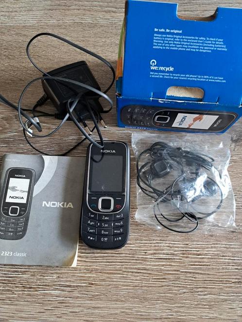 Nokia 2323 nieuw
