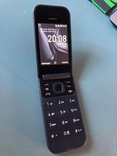 Nokia 2720 Flip 4G seniorentelefoon dumbphone met whatsapp