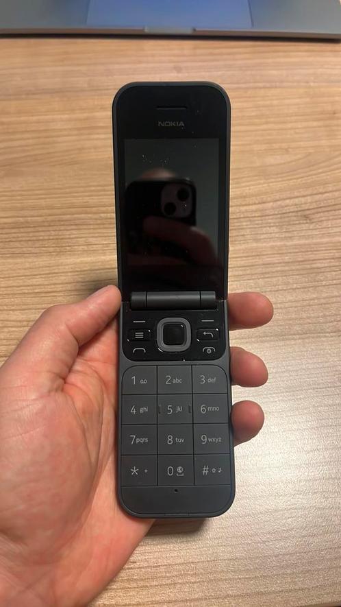 Nokia 2720 Flip, dual sim