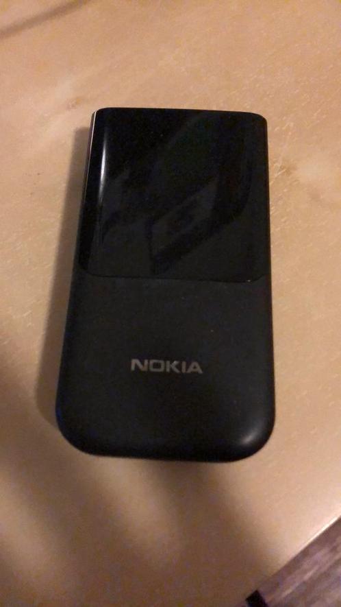 Nokia 2720 Flip met Lader met Sos knop en lader