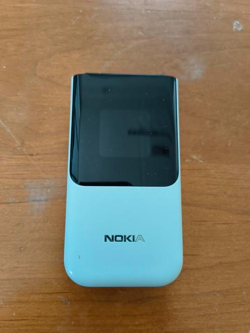 Nokia 2720 flip telefoon.