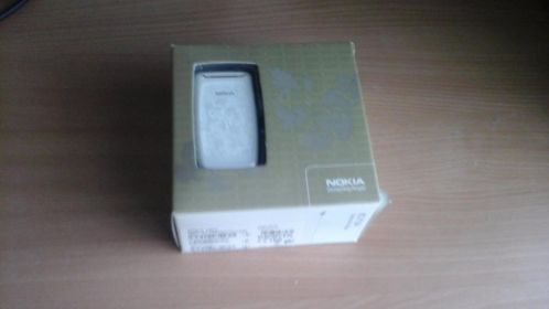 Nokia 2720 fold
