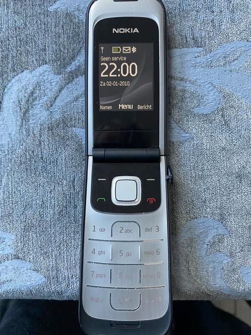 Nokia 2720 fold telefoon