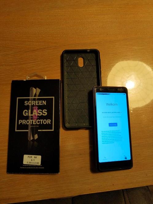 Nokia 3.1 inclusief beschermhoes en extra beschermglas