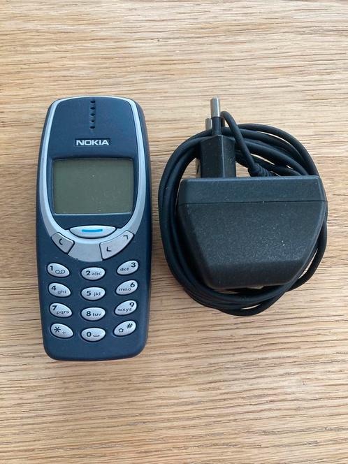 Nokia 310 mobiele telefoon met oplader