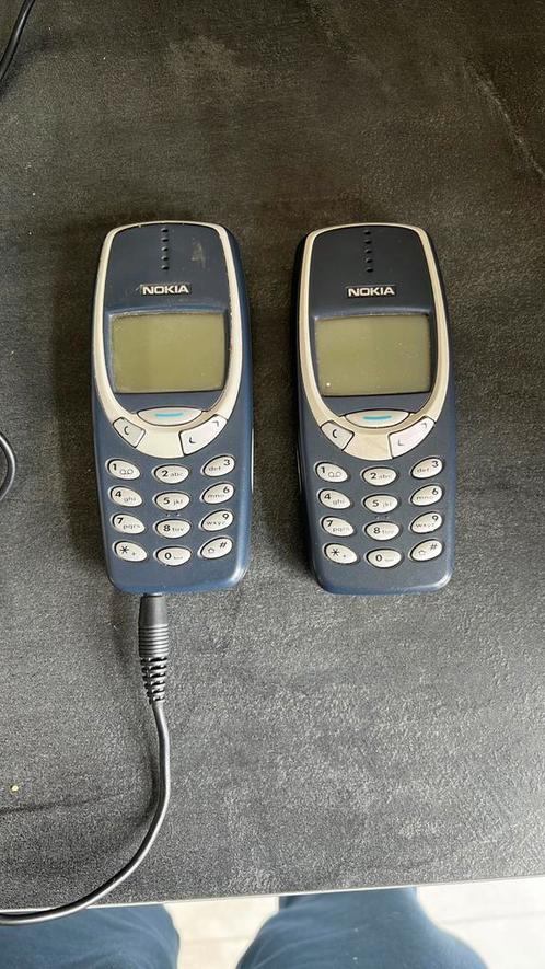 Nokia 3310 - 2 stuks met 1 lader