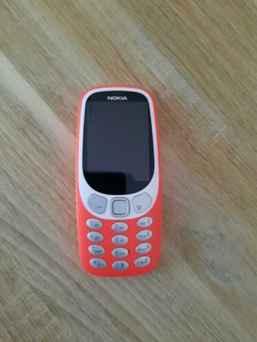 Nokia 3310 3g4g zo goed als nieuw, roodorange