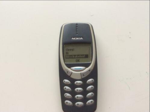 Nokia 3310, Classic,  oplader, handleiding, accu en doos.