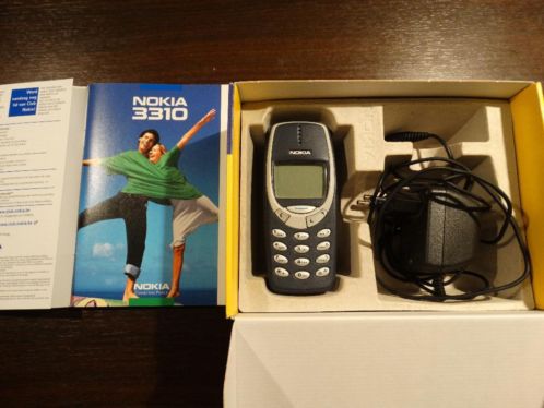 Nokia 3310 incl. oplader en gebruiksaanwijzing