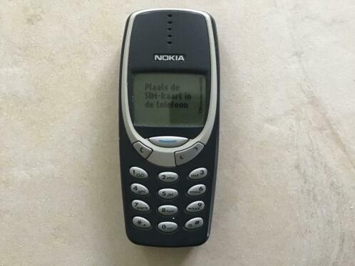 Nokia 3310 inclusief oplader.