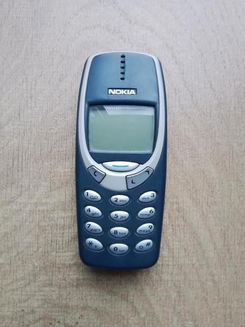 Nokia 3310 met carkit
