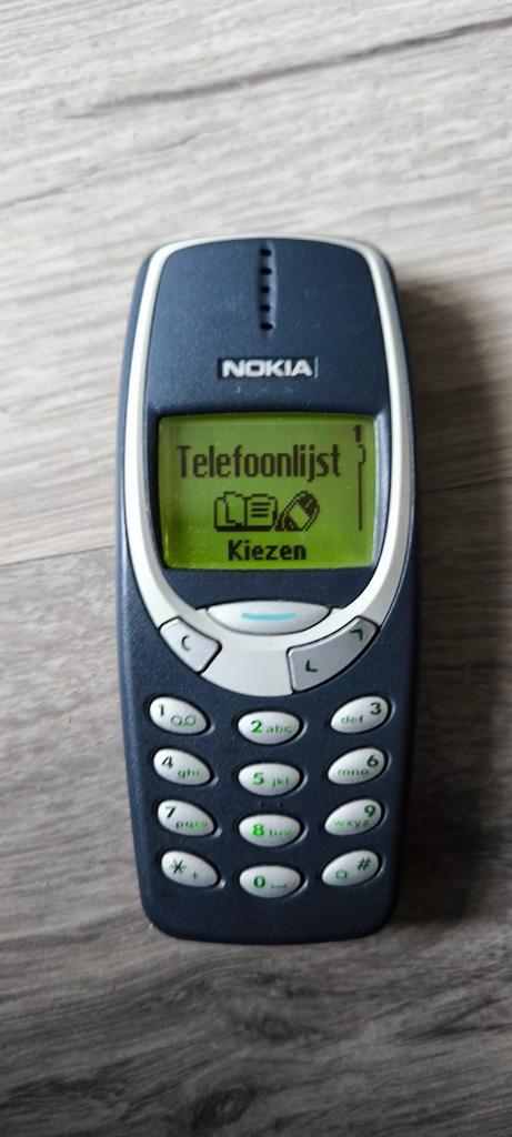 Nokia 3310 met nieuwe batterij en oplaadkabel