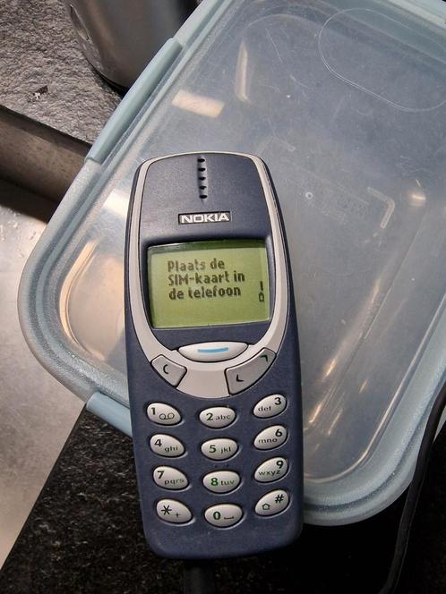 Nokia 3310 met oplader