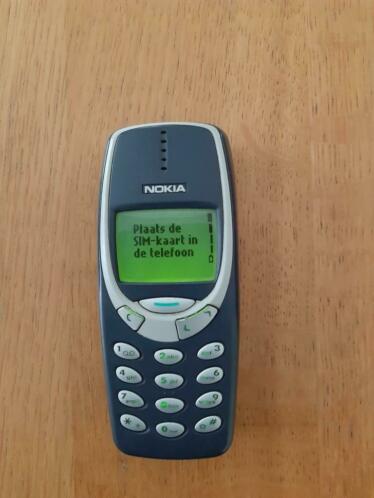 Nokia ( 3310 ) met oplader