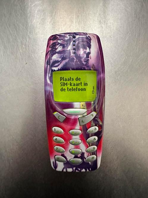 Nokia 3310. Werkt prima. Plus oplader.