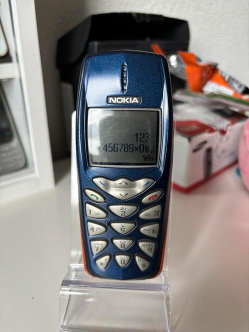 Nokia 3510i met oplader(de goedkoopste van mp)