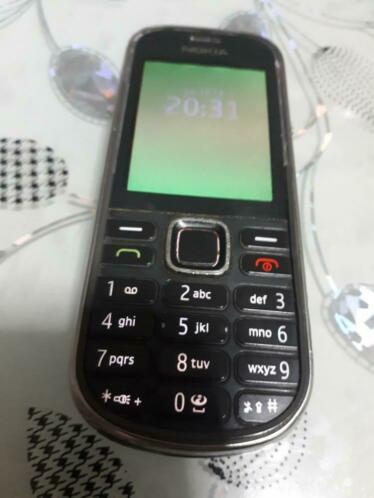 Nokia 3720 met 2 mp kamera