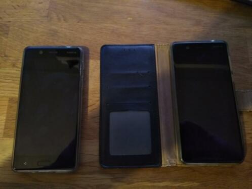 Nokia 5 16gb zwart met hoesje en lader