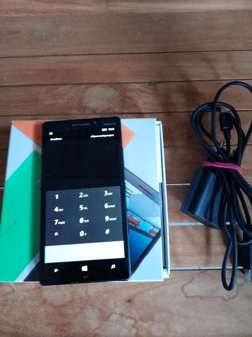 Nokia 5.1 Plus smartphone met lader, hoesje en laad-batterij