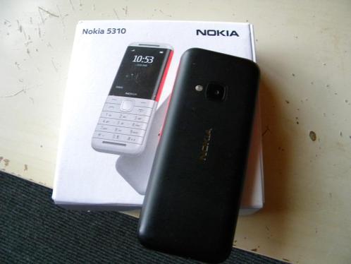 nokia 5310 ( muziek expres )rood zwart