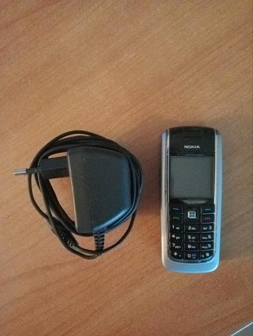 Nokia 6021 met oplader
