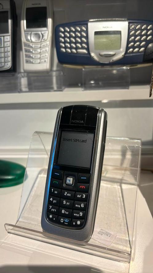Nokia 6120 met oplader