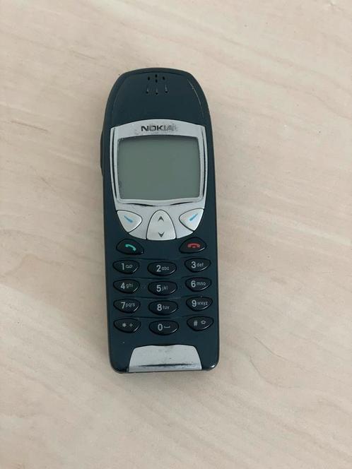 Nokia 6210  in Goede Staat