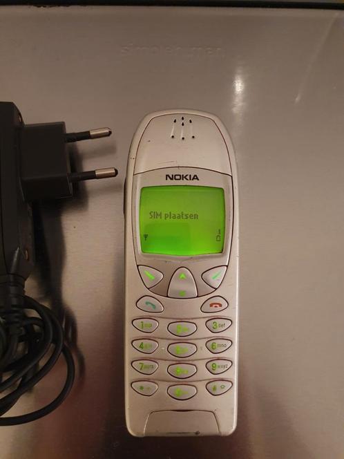 Nokia 6210 zilver in goede staat