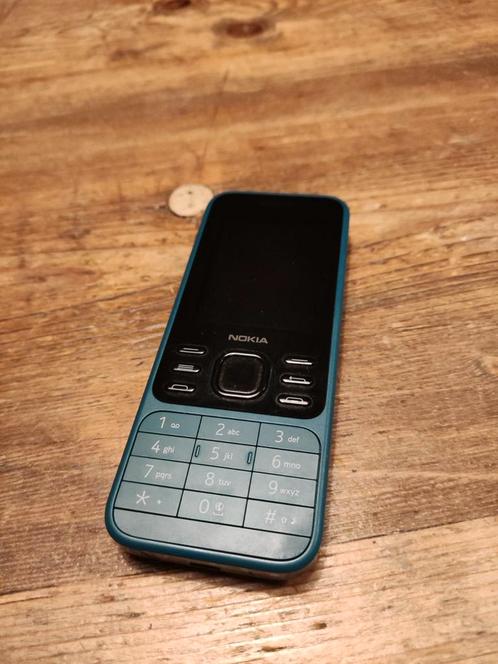 Nokia 6300 4G groen