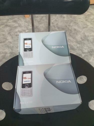 Nokia 6300 compleet in doos 2 stuks. In zeer nette staat
