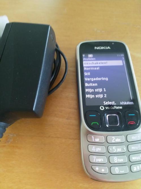Nokia 6300 met oplaadkabel