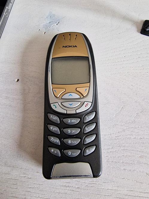 Nokia 6310 gold