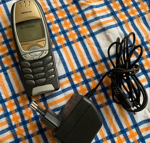 Nokia 6310 met oplader