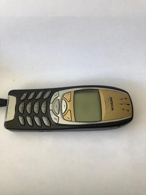 Nokia  6310 Telefoon met oplader