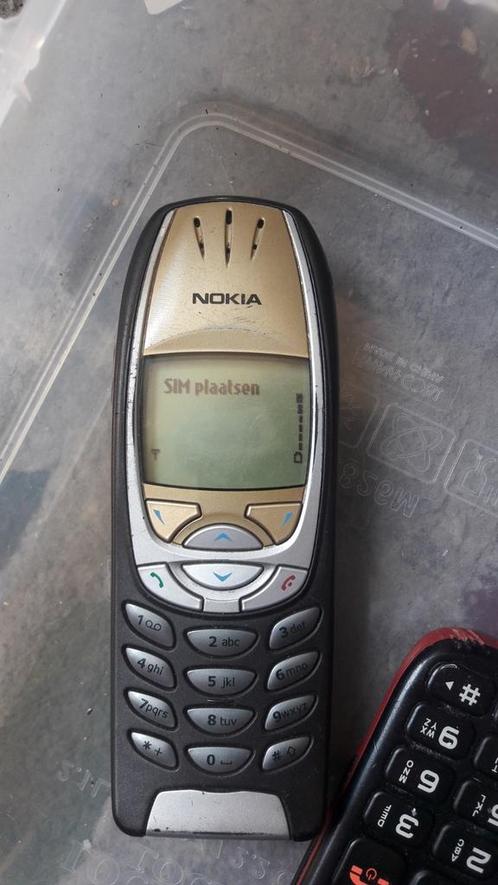 Nokia 6310 type NPE-p4 compleet met thuis en autolader