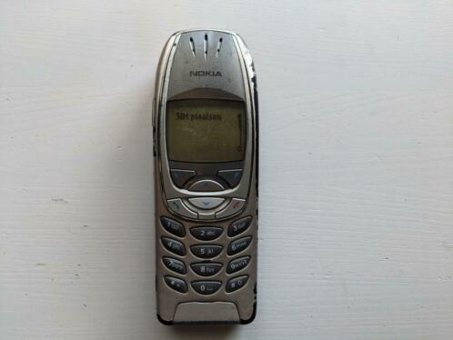 Nokia 6310 zilver prima werkend  2 laders