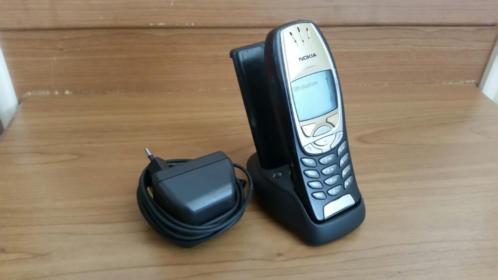 Nokia 6310i met dockstation en extra accu