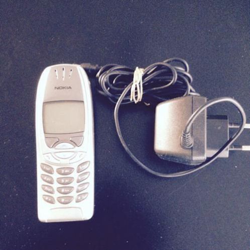 Nokia 6310i met lader 