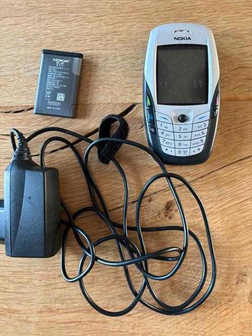 Nokia 660 incl oplader