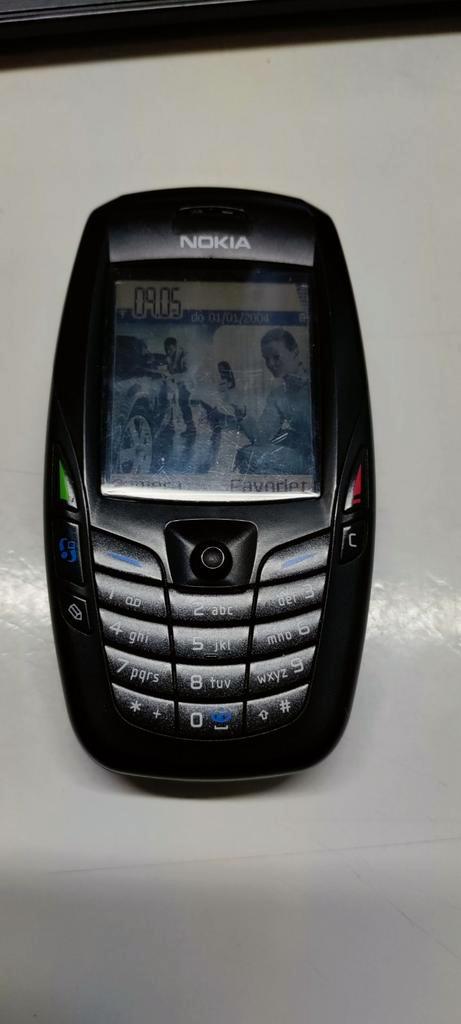Nokia 6600. Incl adapter en originele doos.