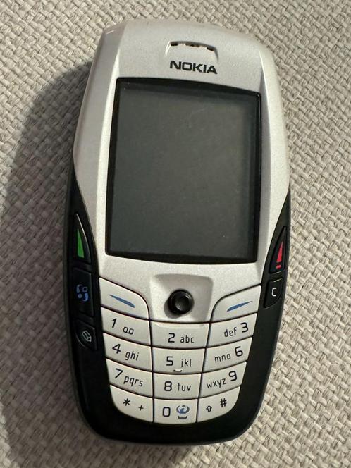 Nokia 6600 incl. oplader er extra zwarte cover en oplader