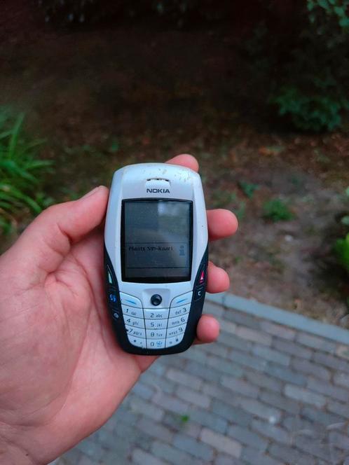 Nokia 6600 Oud mobile telefoon met originele oplader