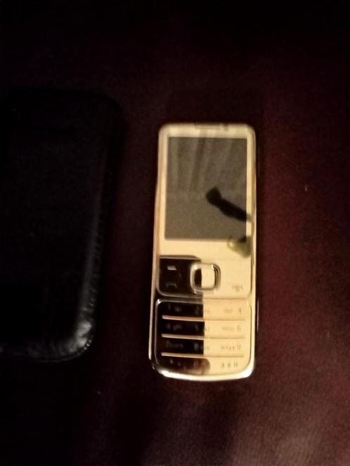 Nokia 6700 classic gold edition