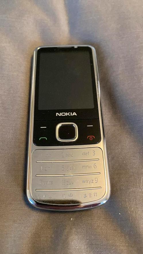 Nokia 6700 classic zilver