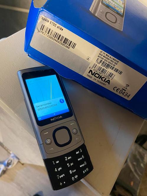 Nokia 6700 Side compleet in doos