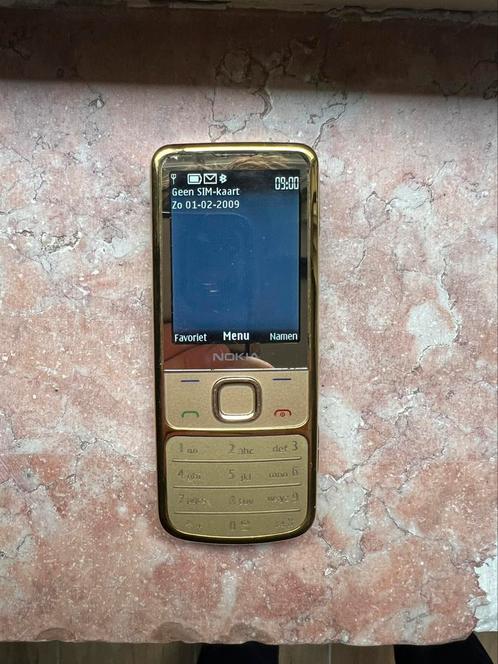 Nokia 6700c-1 goud