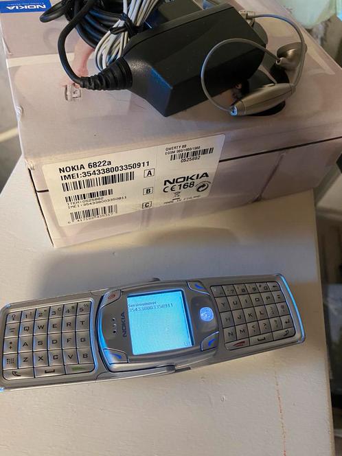 Nokia 6822A als nieuw met doos simlock vrij